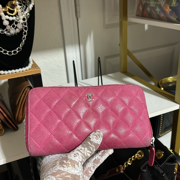 Authentic CHANEL Quilted Matelasse CC Logo Caviar Skin Zip Around Long Wallet - Picture 17 of 17